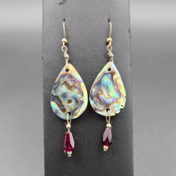 Jewelry - Silver Plated Oval Abalone And Red Crystal Rustic Earrings A6298